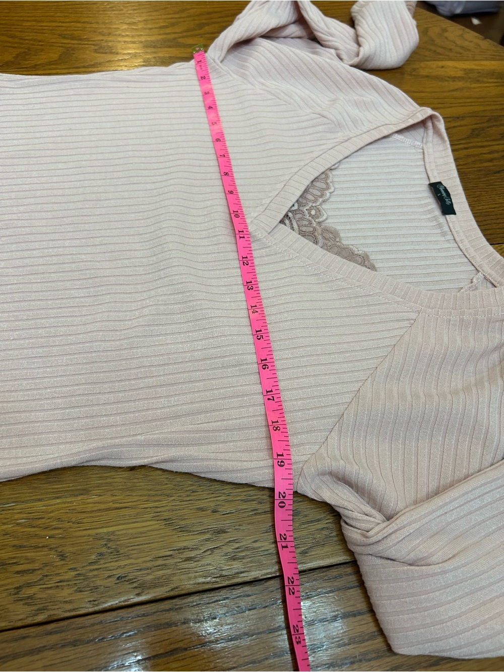 Women's Pink Ribbed V-Neck Long Sleeve Top with Lace Trim - Picture 7 of 9